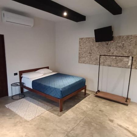 Aparthotel Xuva Mérida Esterno foto