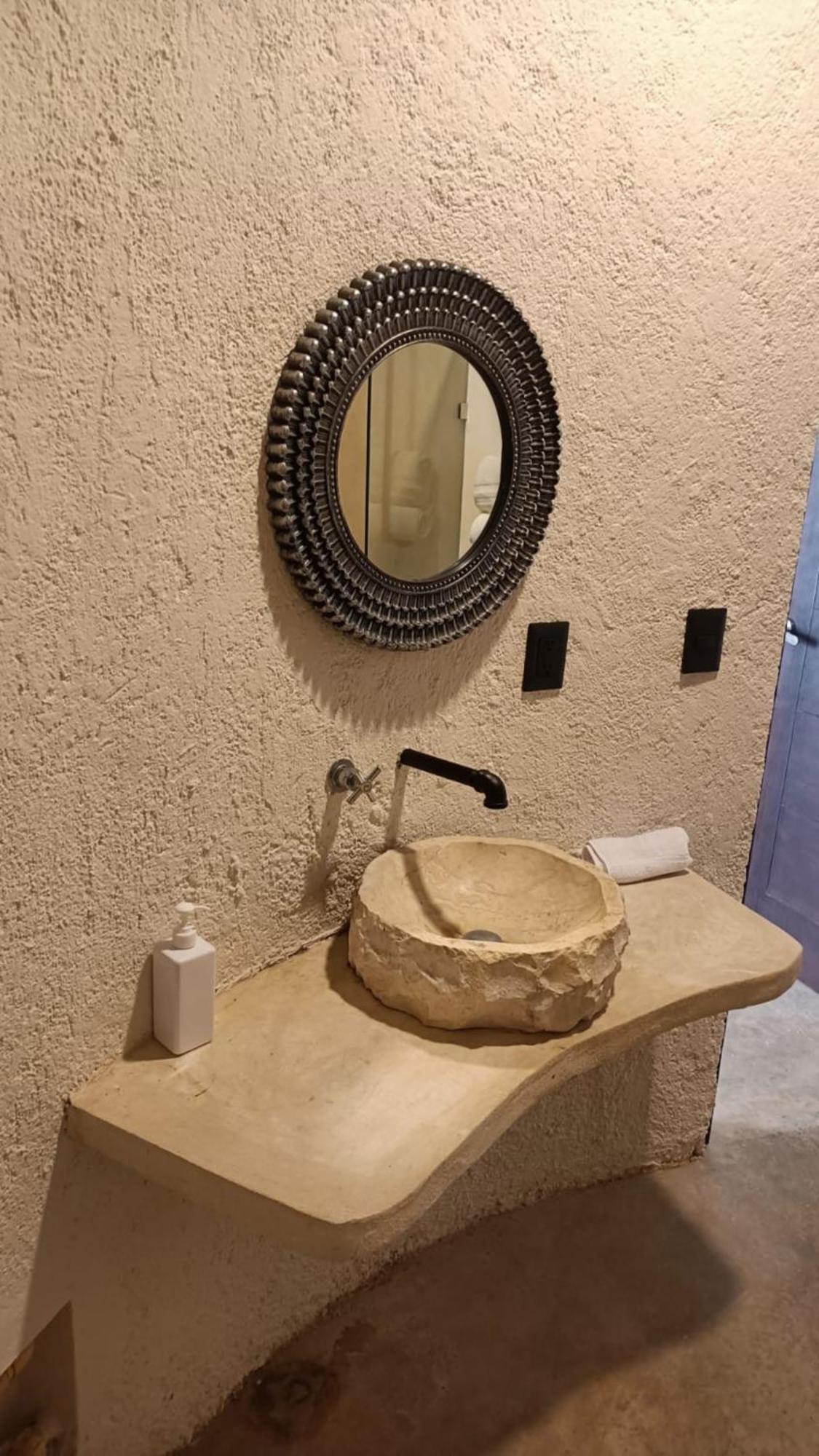 Aparthotel Xuva Mérida Esterno foto